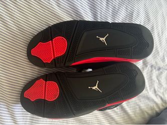 Jordan 4 red Thunder size 10