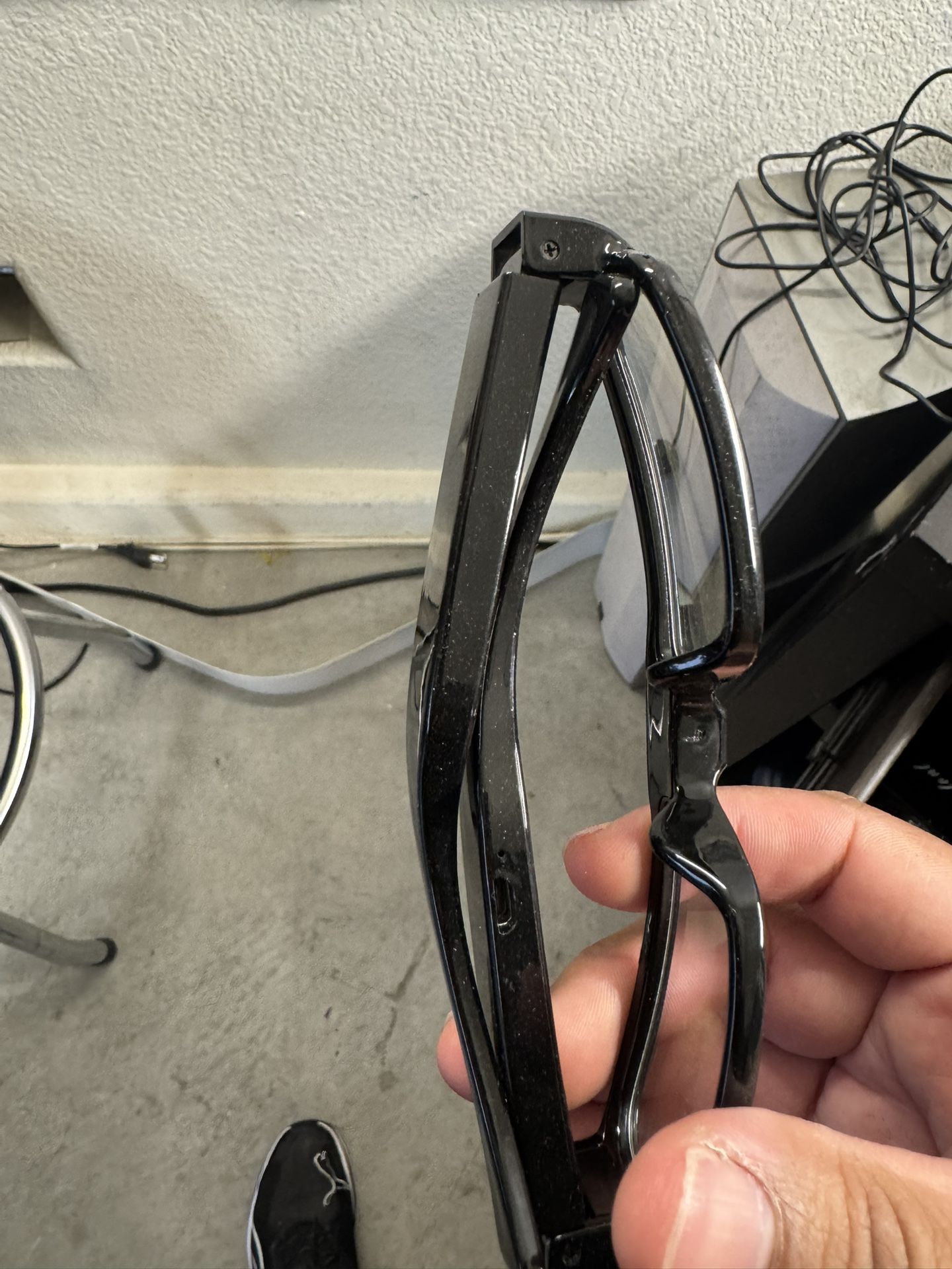 Glasses With Hidden Camera 