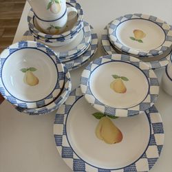 Pfalzgraff Dishes Almost Full Set 