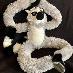 “The Petting Zoo” Stuffed Lemur Toy 