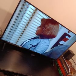 43 Class 4K UHD LED Roku Smart TV