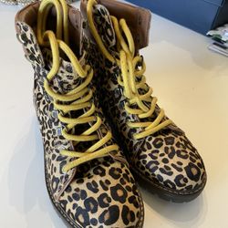 Women’s Sam Edelman Sz 6 Leopard Cow Print Hiking Boots 