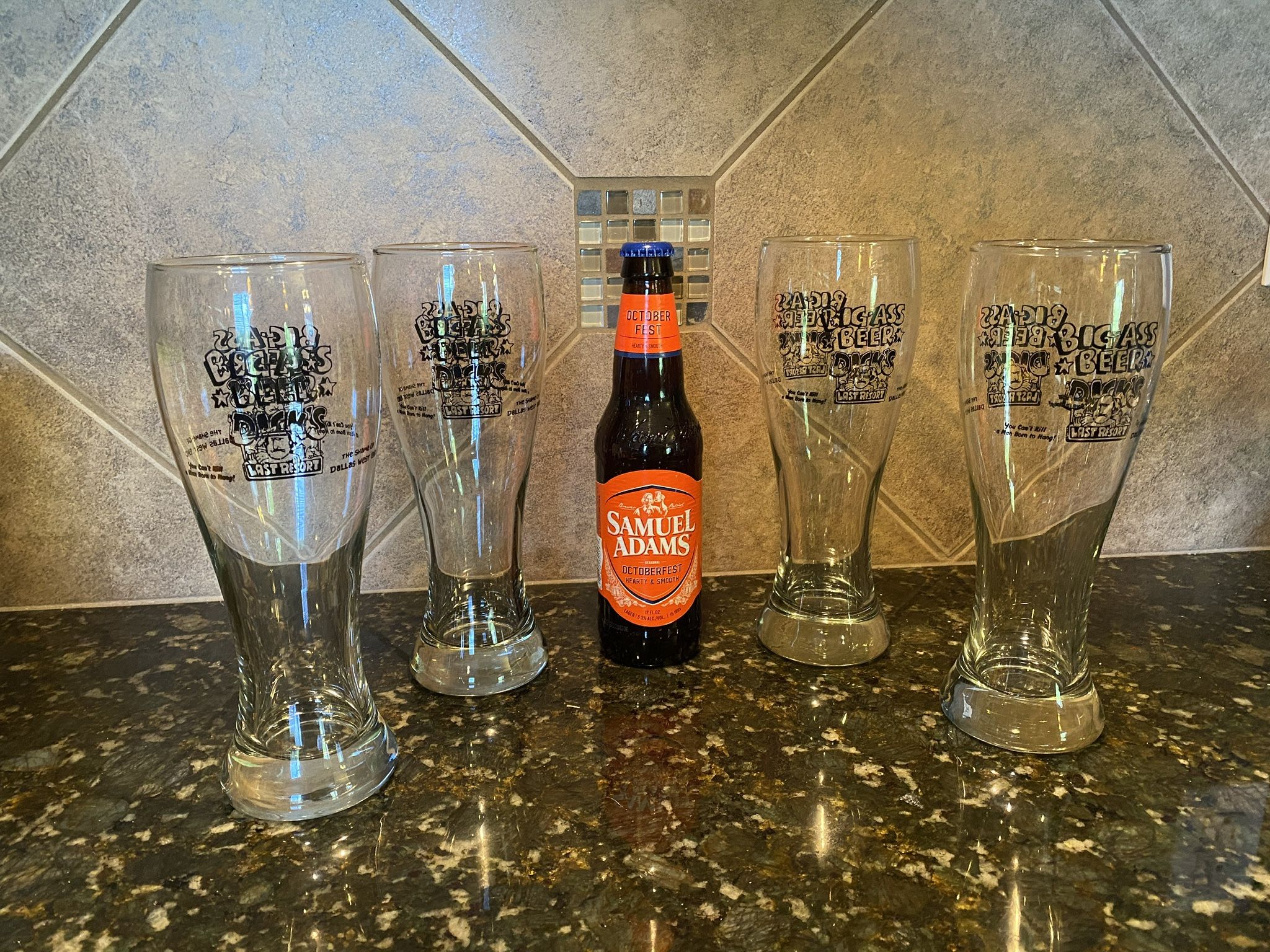 Dicks big Ass Beer Glasses - Texas 