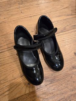 Girls youth tap shoes size 12 -  $5