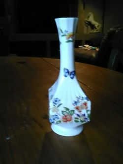 Bone china vase