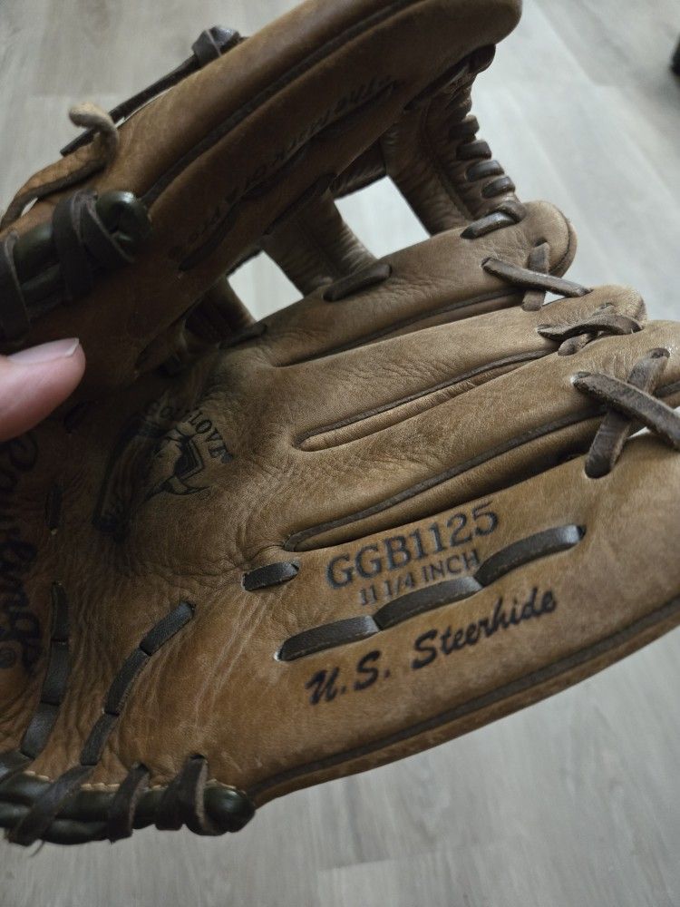Rawlings Yout Bull Series Baseball Glove