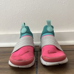 Nike Sneakers For Girls 