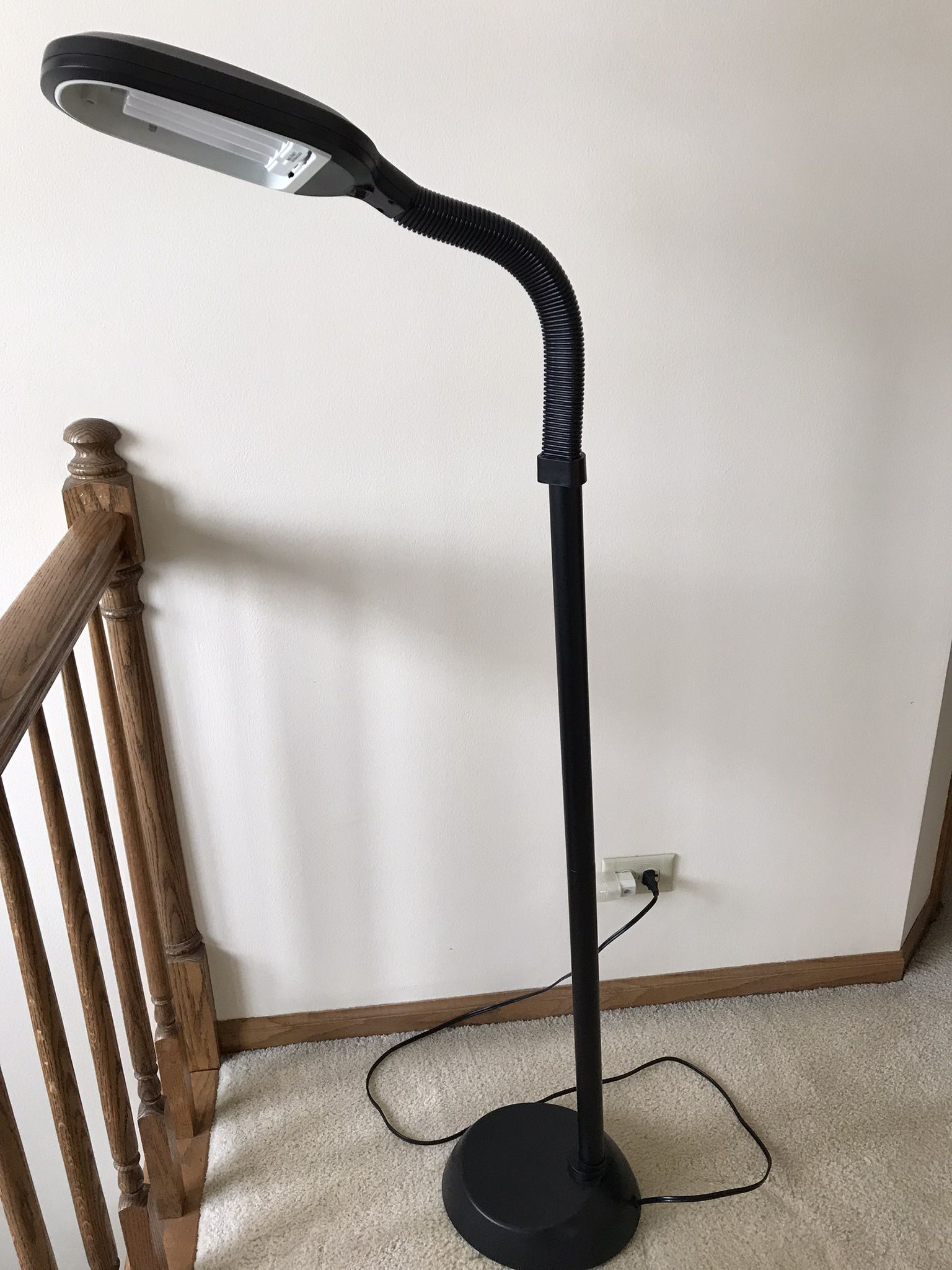 FLUORESCENT DAYLIGHT FLOOR LAMP