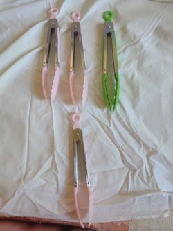 Small tongs