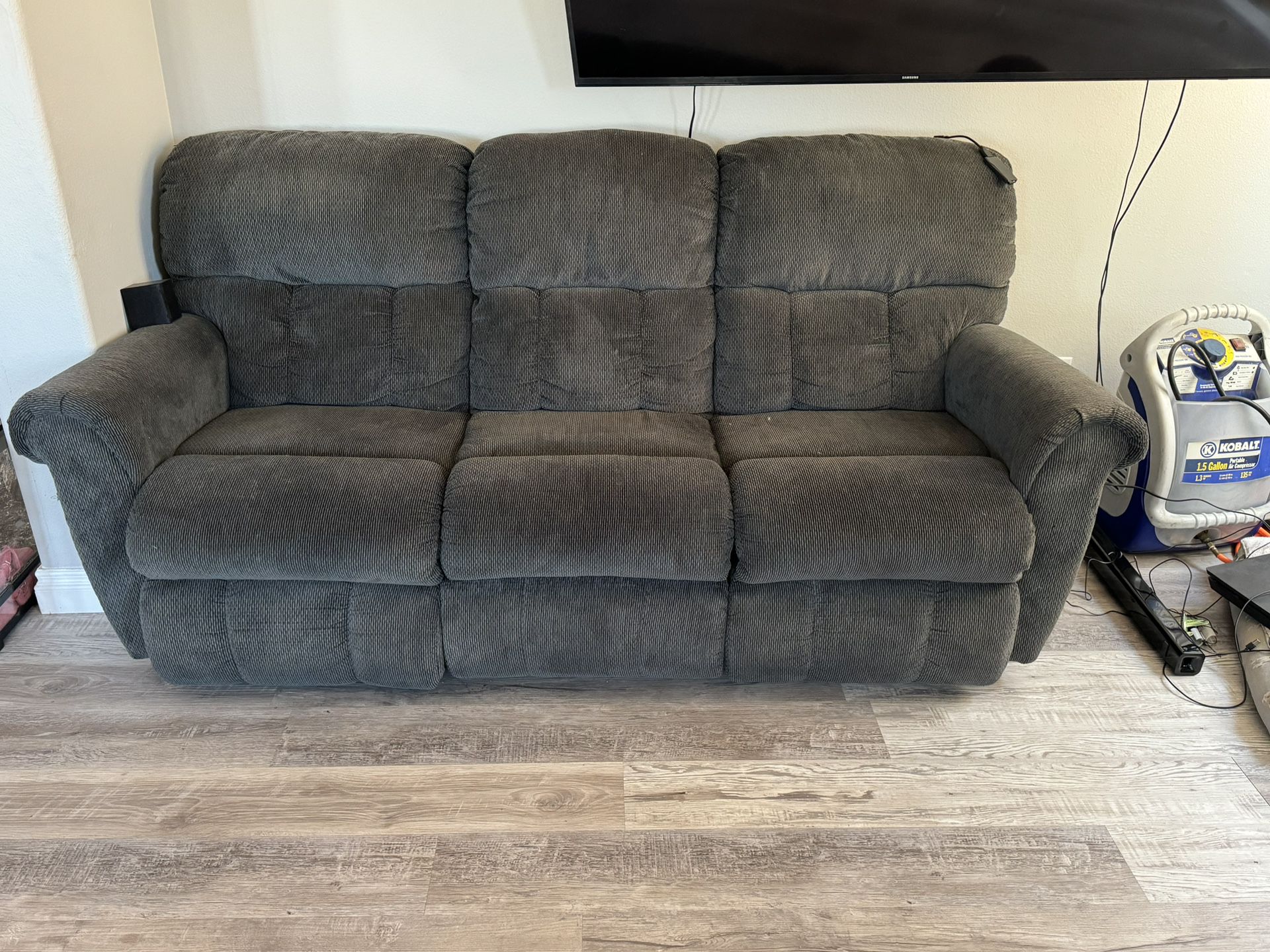 Recliner/couch
