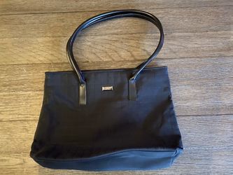 Esprit Worldwide Shoulder Bag