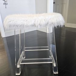 Acrylic Stool 