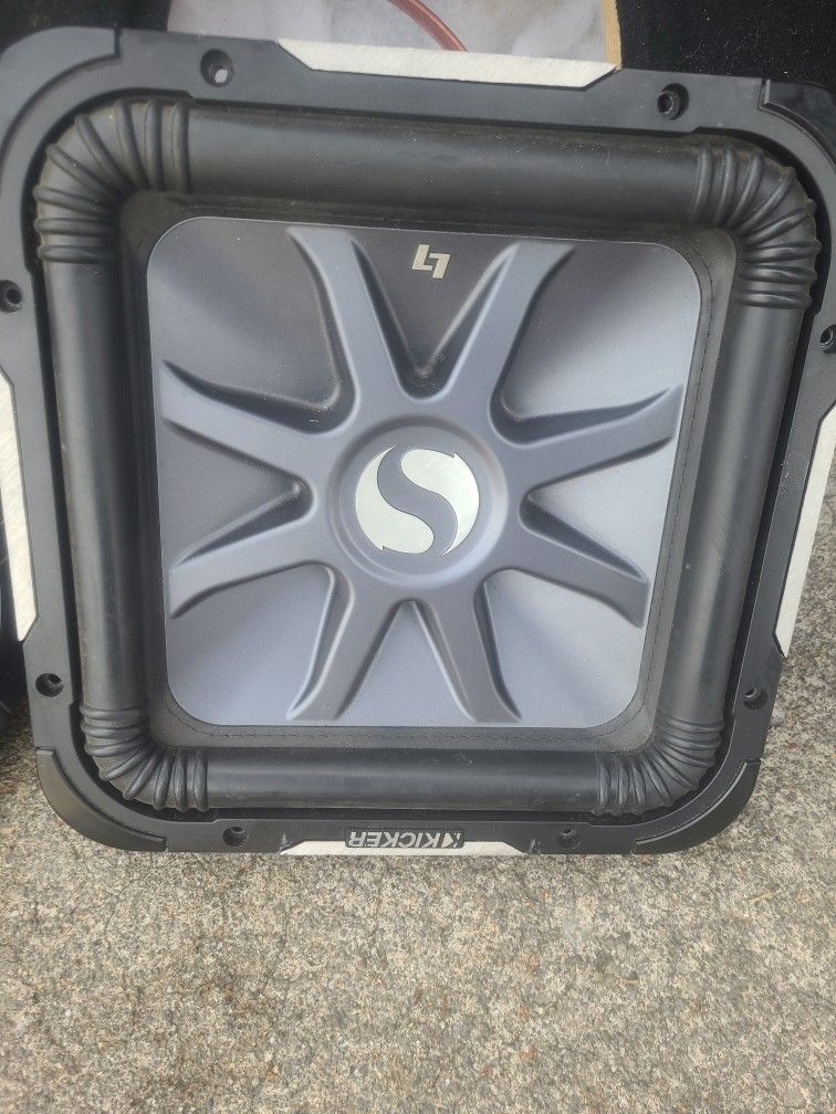 Kicker Subwoofers, Pioneer, Gravity, Phoenix Gold, Alpine Type R, JBL