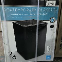 Danby Contemporary Classic Mini Fridge 