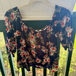 Navy Floral Print 3/4 Sleeve  Shoulder Crop Top
