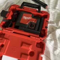 Milwaukee 3 Point plumb laser