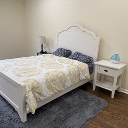 Colette Bedroom Set - Barely Used