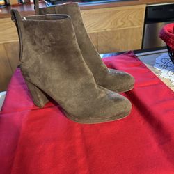 Ladies Boots