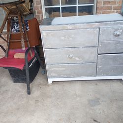 Dresser AS IS!!