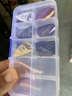 Guitar picks set 20