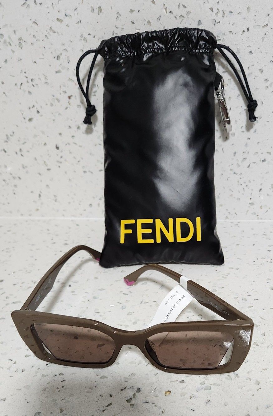 New ! Fendi Sunglasses Women's FE40032I