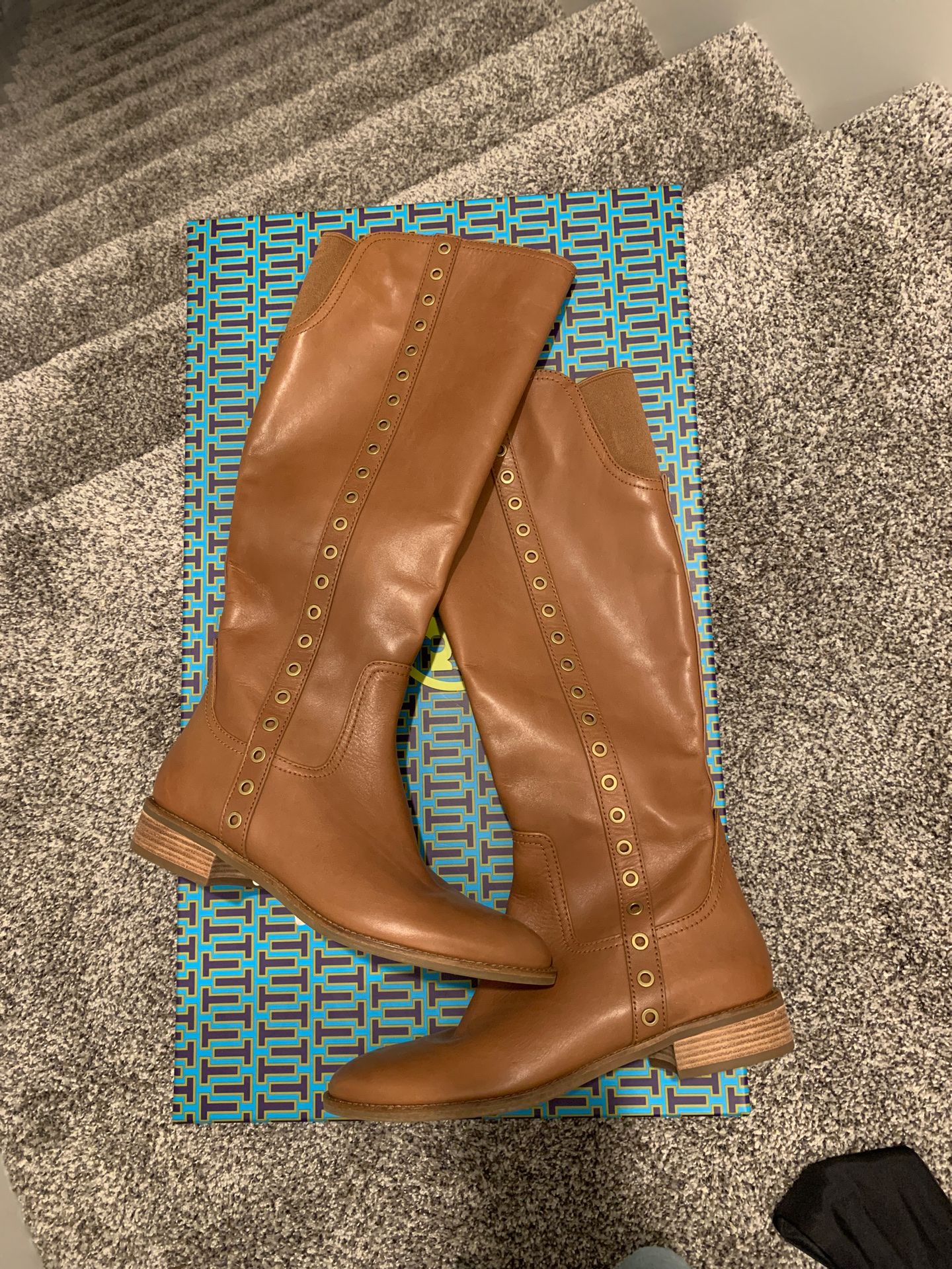 Micheal kors boots