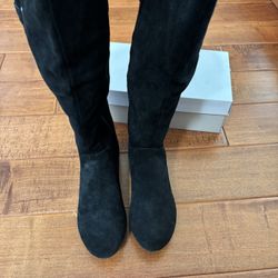 Black Boots Without Heels