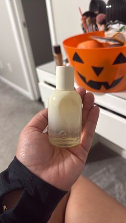 Glossier you doux perfume