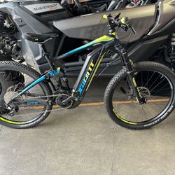$1,500.00 E- Mountain Bike Giant Aluxx Sl Fluidform (2018)