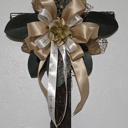 Green/Gold Cross Wreath