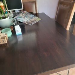 Free Table With 6 Chairs To Be Fixed Is Damage