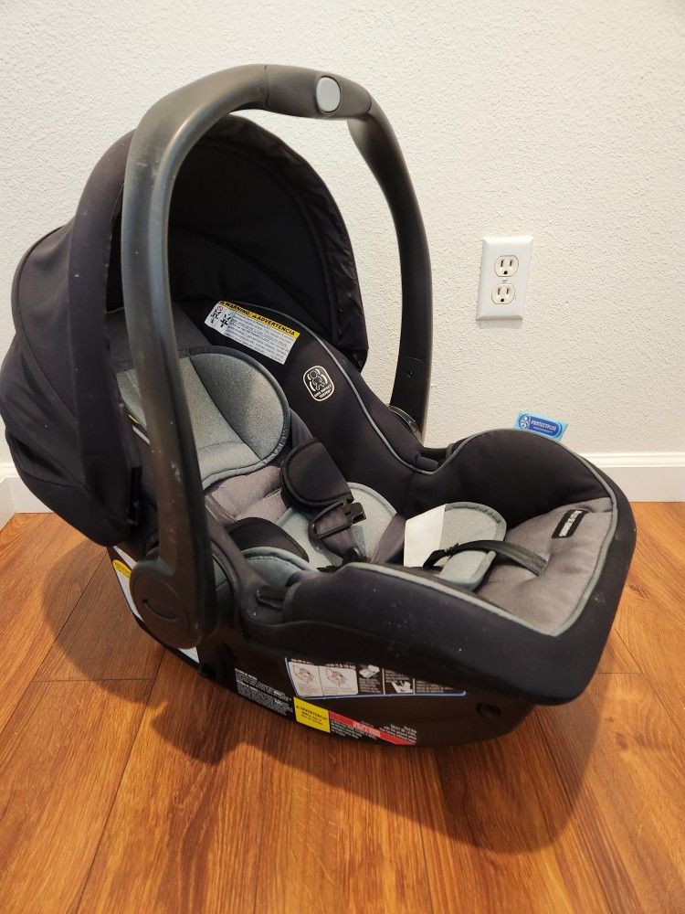 Graco Infant Car Seat