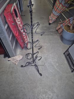 Iron wine stand
