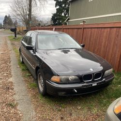 2000 BMW 528i