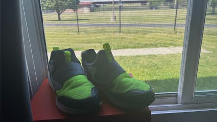 Champion slip-on athletic shoes, size 6,color green