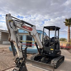 Minor Excavator Bobcat E35 Jackhammer Trailer 