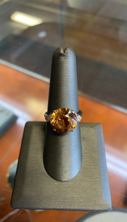 Women’s 18K WG Ring