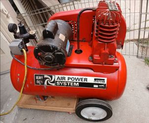 Heavy duty air compressor with hose