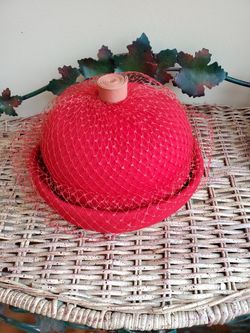 Vintage Neumann Endler red felt dress hat with netting