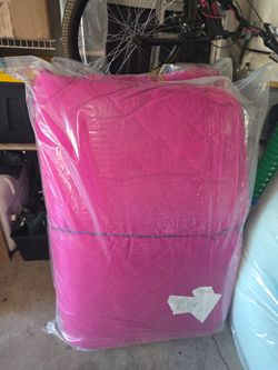 2 Twin memory foam mattresses