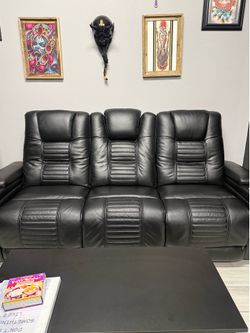 Recliner couch