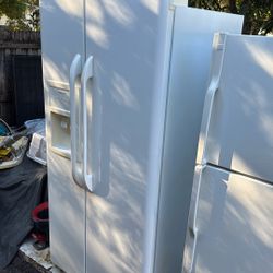 Modern White Refrigerator 