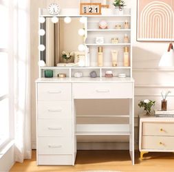 Vanity Desk with Mirror and Lights, Makeup Dressing Table Set with Drawers, White Lighted Dressing Table for Bedroom, Dressing Table for Teens and Wom