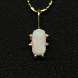 Green Fire Light Australian Coober Pedy 18k Gold Opal Necklace Handmade Custom