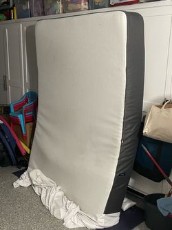 Casper Queen Foam Mattress