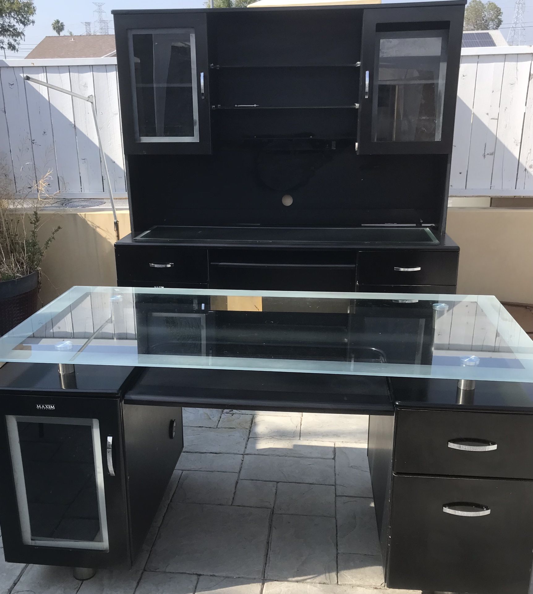 Black And Silver W Glass Office Furniture Set 