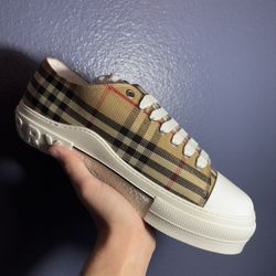Burberry Shoes