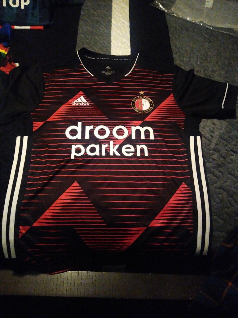 Feyenoord Jersey Size L