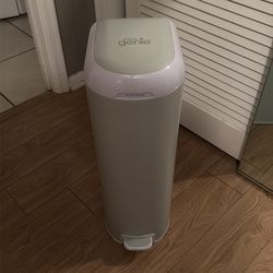 Diaper genie