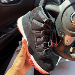 Suede Jordan Bread Retro 11